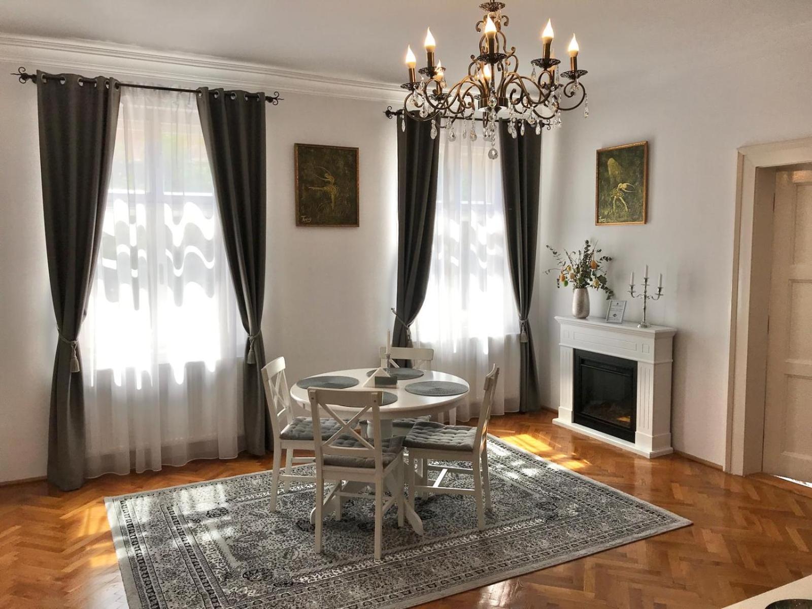 Residence Piata Armelor Sibiu Extérieur photo